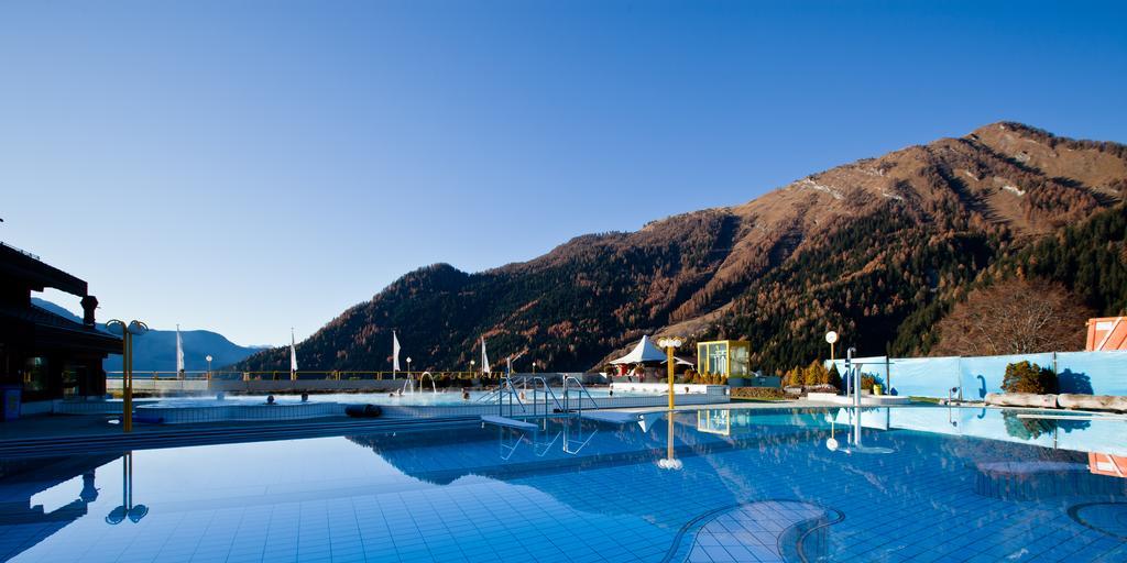 Hotel Les Bains D'Овронна Экстерьер фото