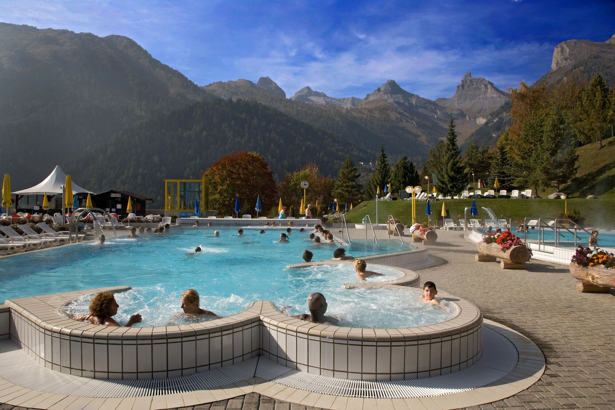 Hotel Les Bains D'Овронна Экстерьер фото